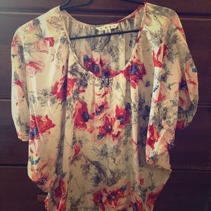 Cabi top size small